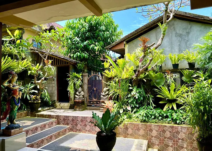 Guest house Gusti Putu Oka 2*
